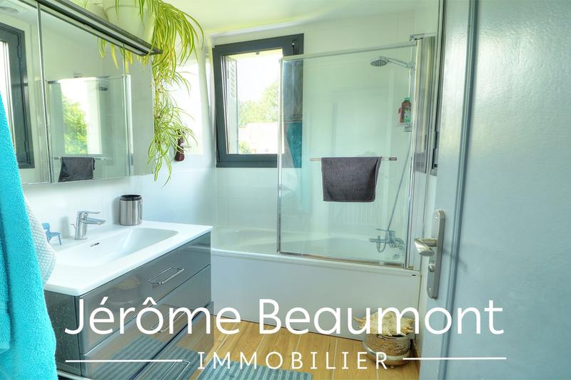 Maison - 87 m² - 6 pièces