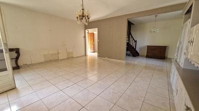 Maison - 138 m² - 5 pièces