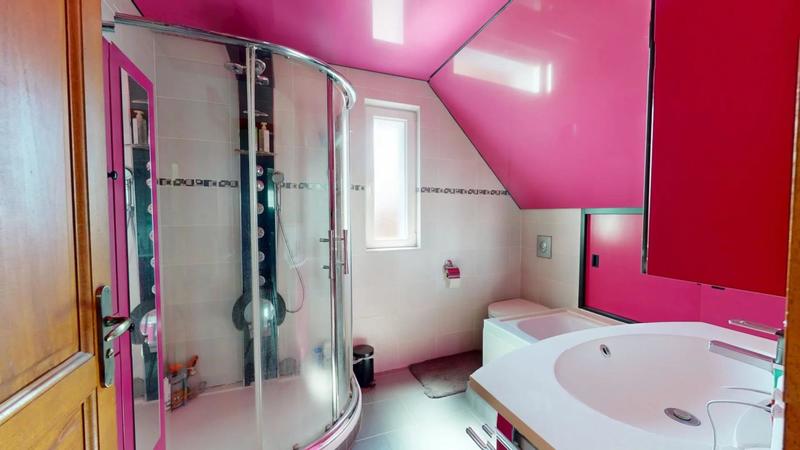 Maison - 110 m² - 6 pièces