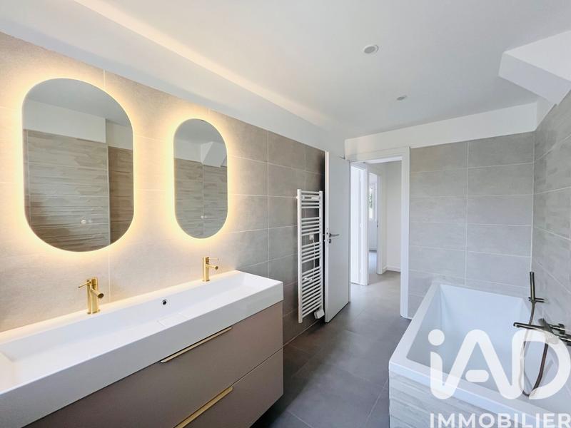 Appartement - 171 m² - 6 pièces