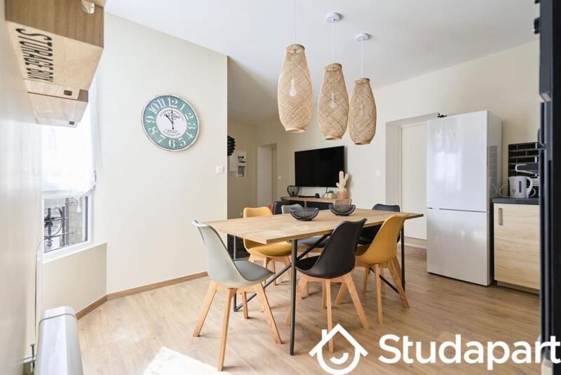 Chambre - 14 m² - 1 pièce