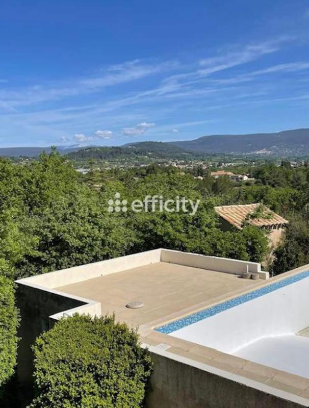 Maison - 170 m² - 7 pièces