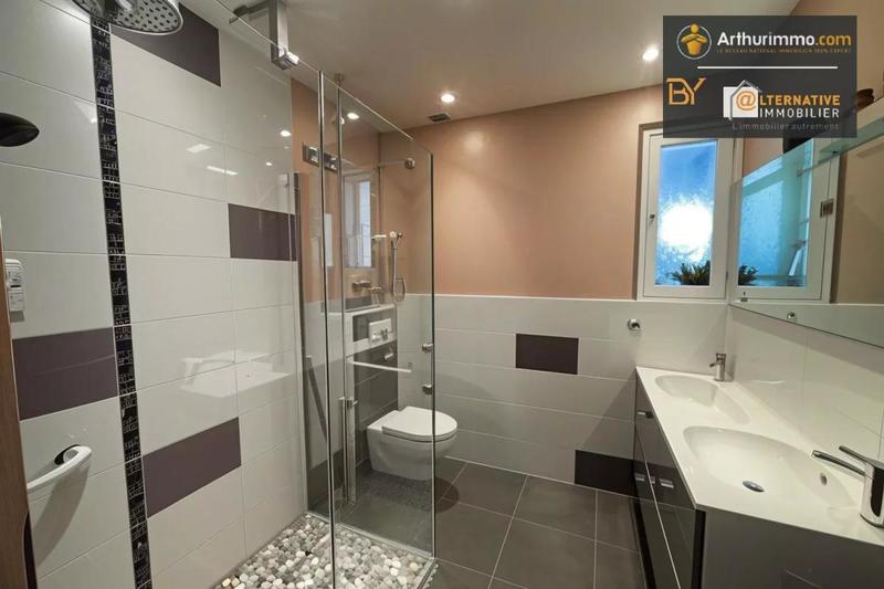 Maison - 139 m² - 7 pièces