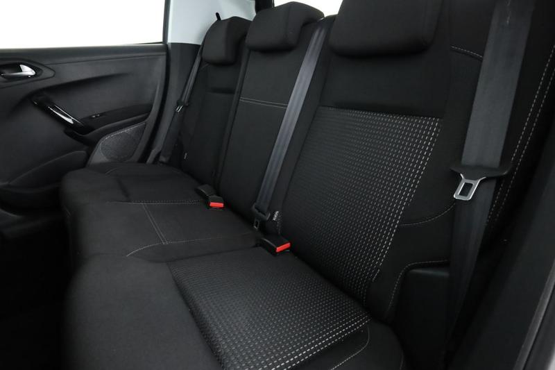 Peugeot 208 1.5 Blue-HDi Allure Business 5p 100 ch