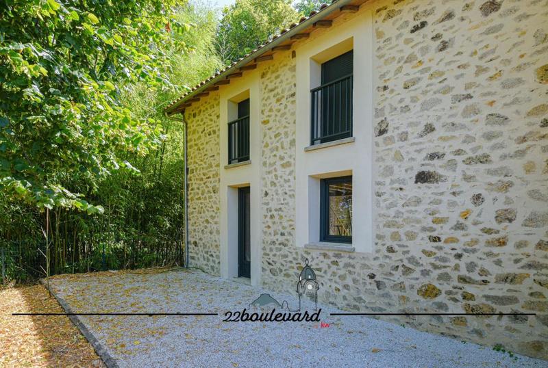 Longère - 318 m² - 10 pièces