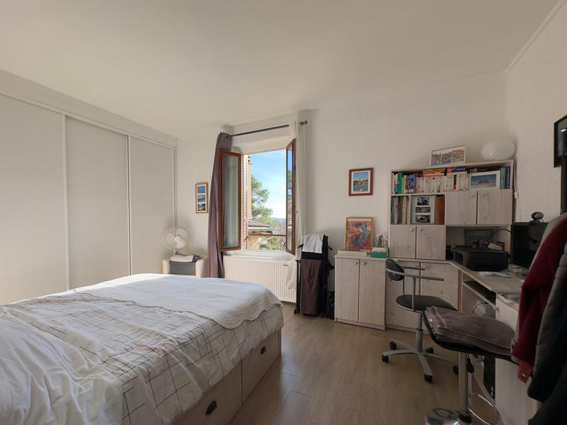 Appartement - 83 m² - 3 pièces