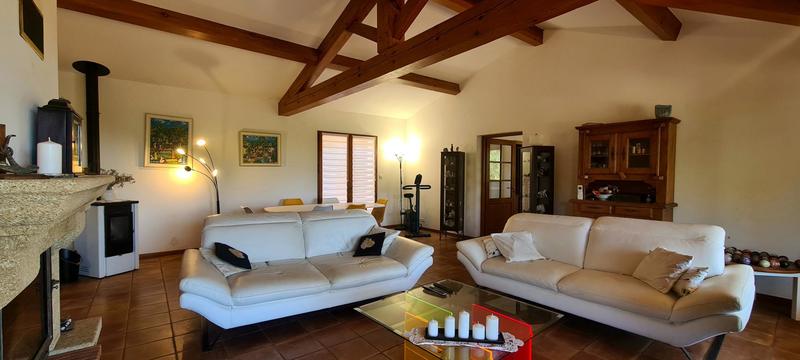 Maison - 144 m² - 5 pièces