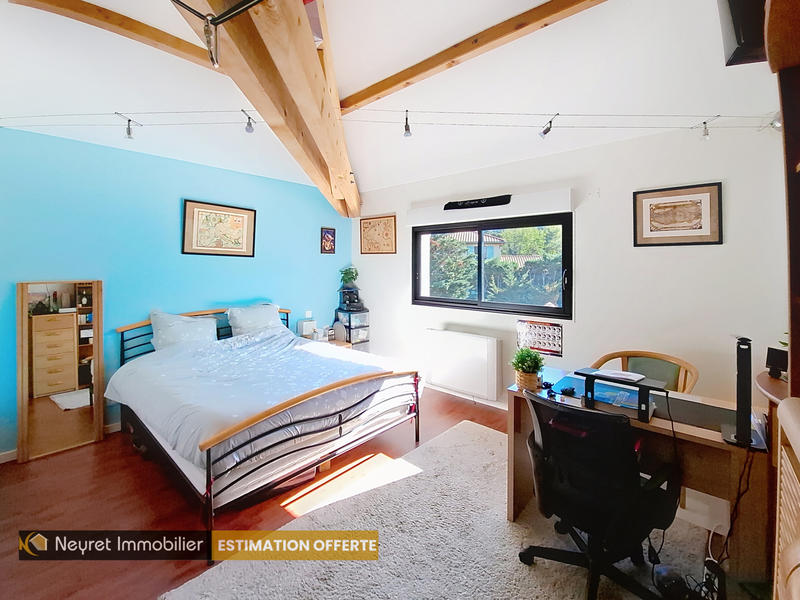 Maison - 308 m² - 10 pièces