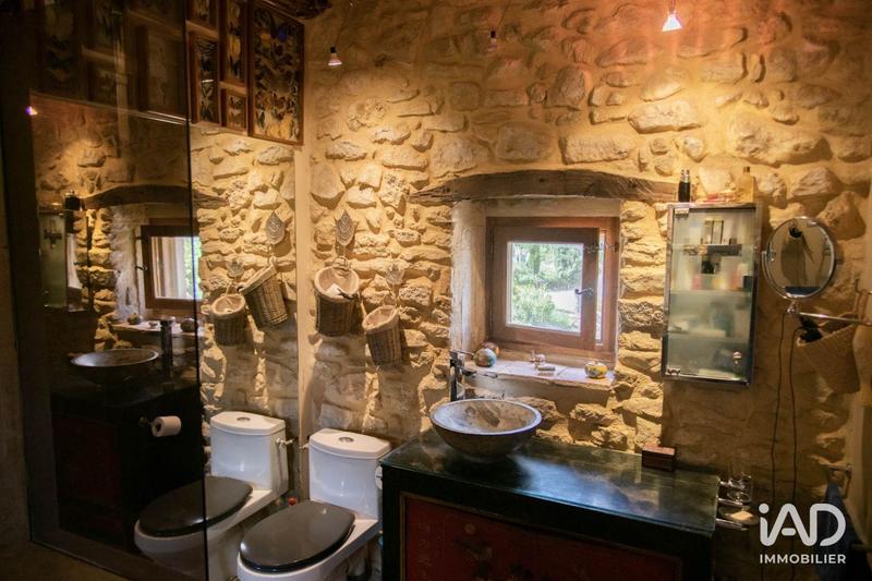 Maison - 434 m² - 11 pièces