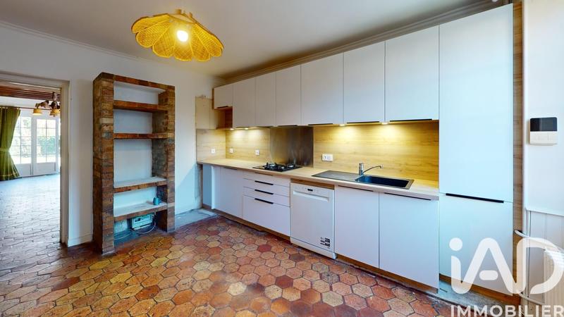 Maison - 300 m² - 10 pièces