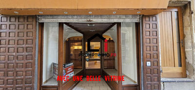 Fonds de commerce - Magasins - 92 m²