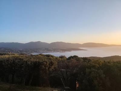 Terrain constructible - 1 200 m²