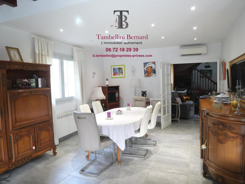 Demeure - 185 m² - 7 pièces