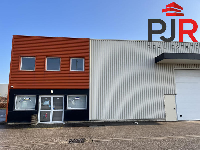 Local d'activités - 420 m²