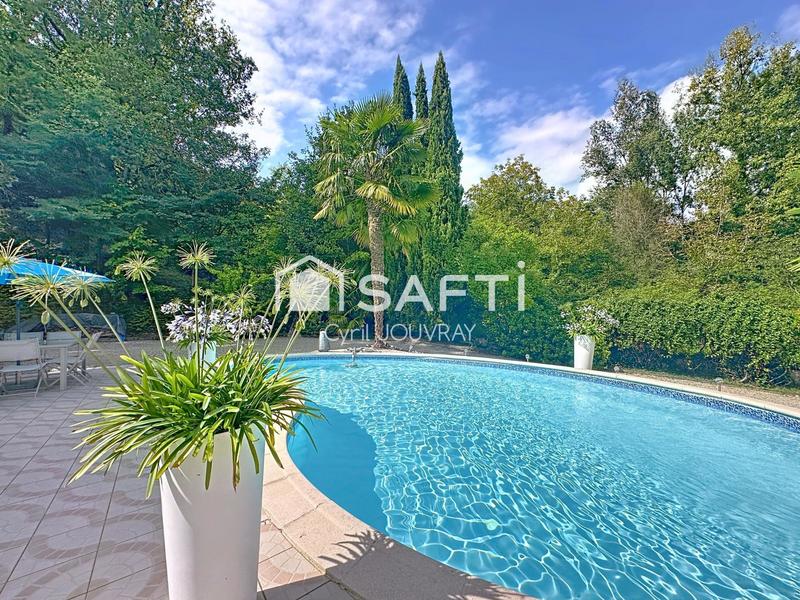 Maison - 200 m² - 7 pièces