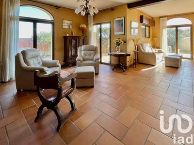 Maison - 276 m² - 9 pièces