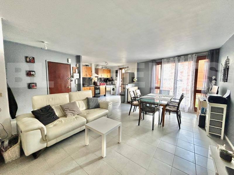 Appartement - 86 m² - 4 pièces