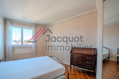 Appartement - 98 m² - 4 pièces