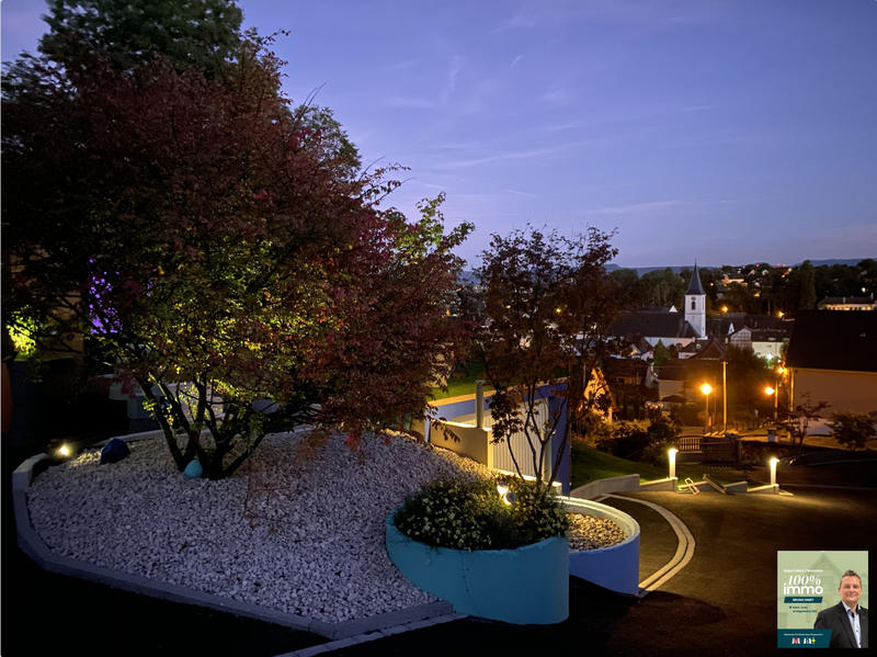 Maison - 240 m² - 5 pièces