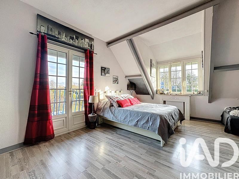 Maison - 150 m² - 9 pièces
