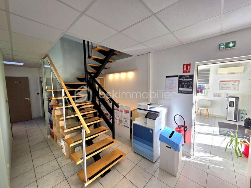 Immeuble - 261 m² - 8 pièces