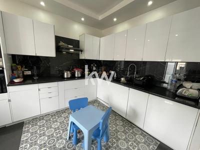 Maison - 115 m² - 7 pièces