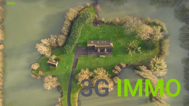 Maison traditionnelle - 147 m² - 6 pièces