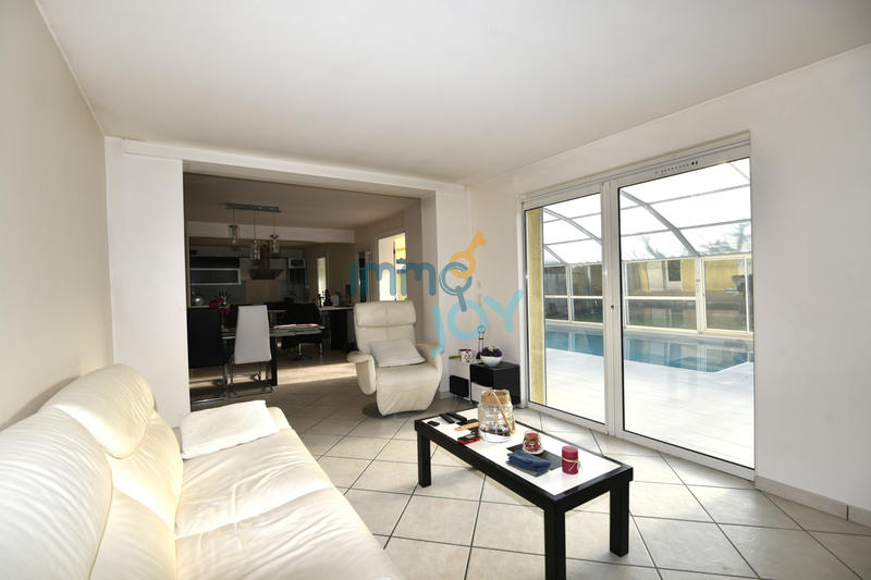 Maison - 110 m² - 4 pièces