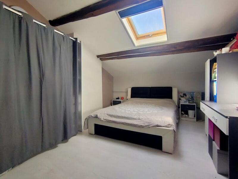 Maison - 121 m² - 6 pièces