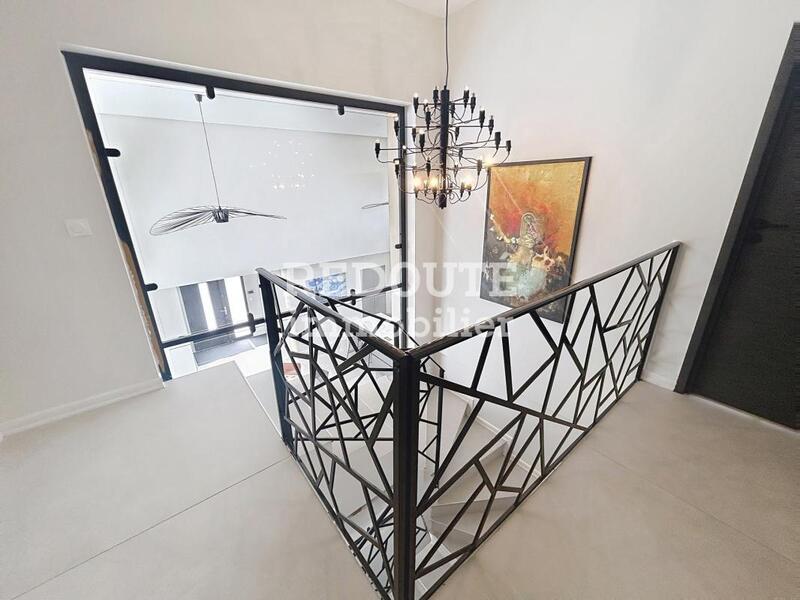 Maison - 187 m² - 7 pièces