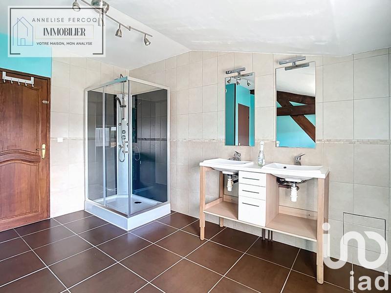 Maison - 250 m² - 8 pièces