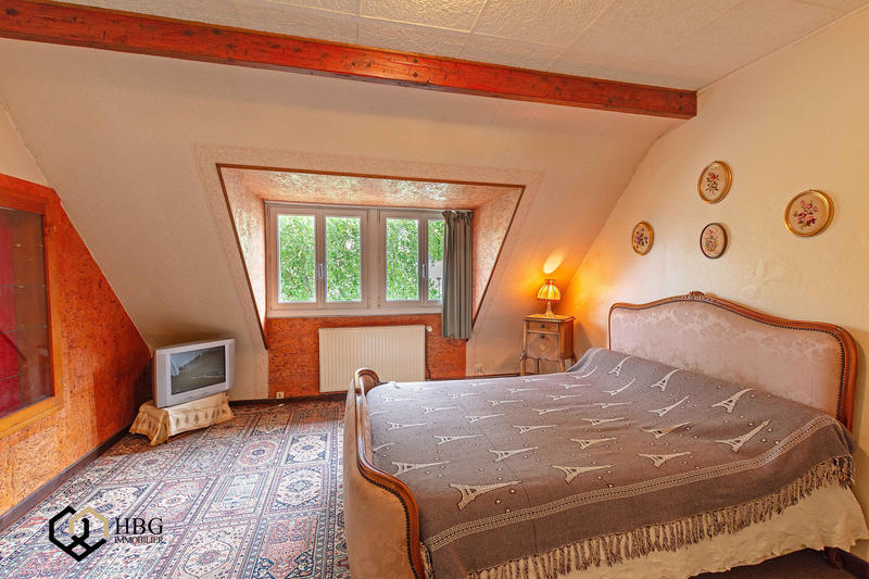 Maison - 310 m² - 13 pièces