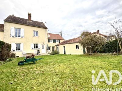 Maison - 130 m² - 7 pièces
