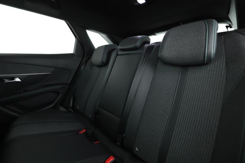 Peugeot 3008 1.5 Blue-HDi Allure Pack Eat8 130 ch