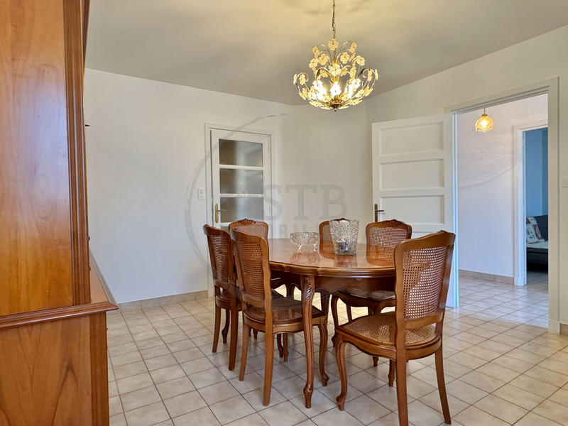 Maison - 87 m² - 5 pièces