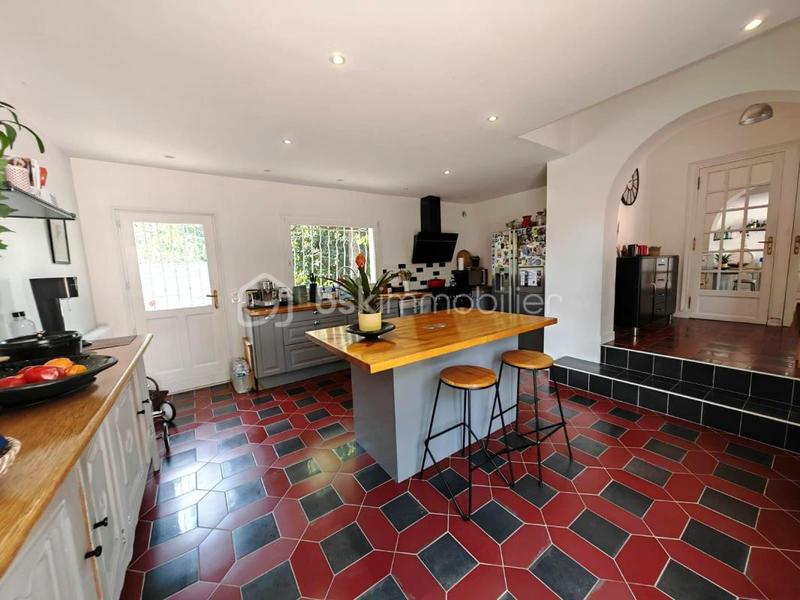 Maison traditionnelle - 139 m² - 5 pièces