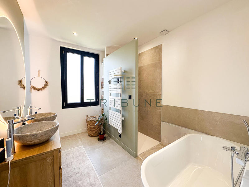 Maison - 105 m² - 4 pièces