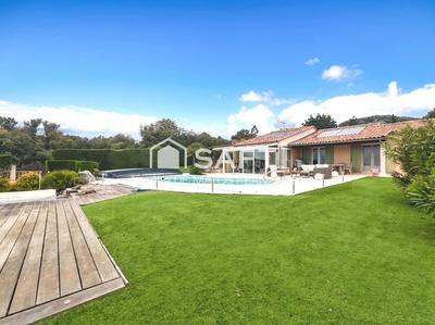 Maison - 141 m² - 5 pièces