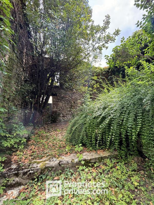 Maison - 271 m² - 8 pièces