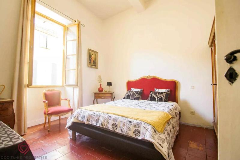 Maison de village - 226 m² - 8 pièces