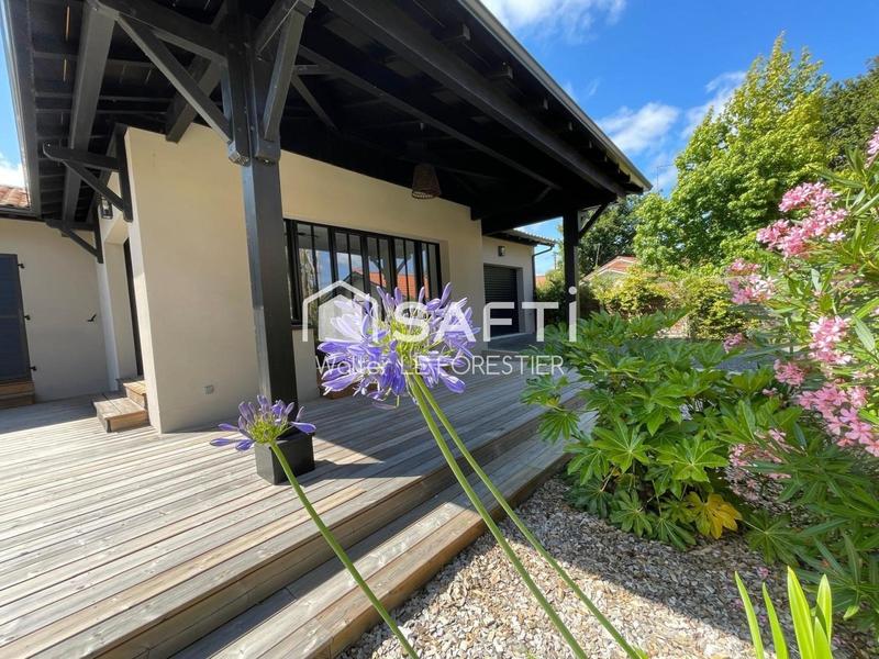 Maison - 156 m² - 6 pièces