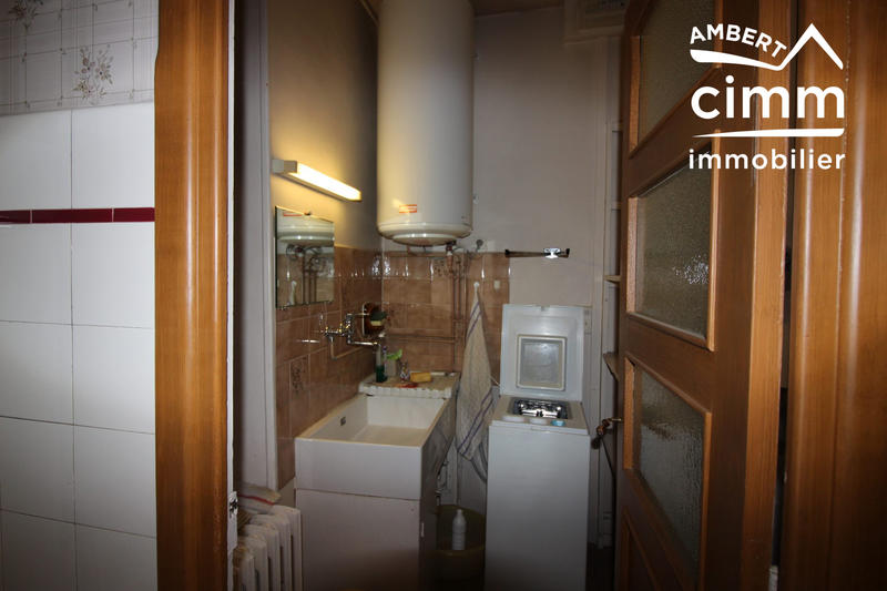 Maison - 180 m² - 12 pièces