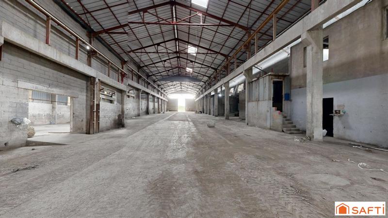 Bureau - 10 600 m² - 8 pièces