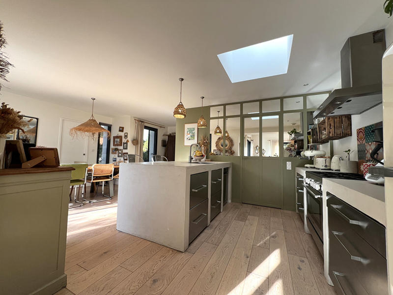 Maison - 121 m² - 5 pièces