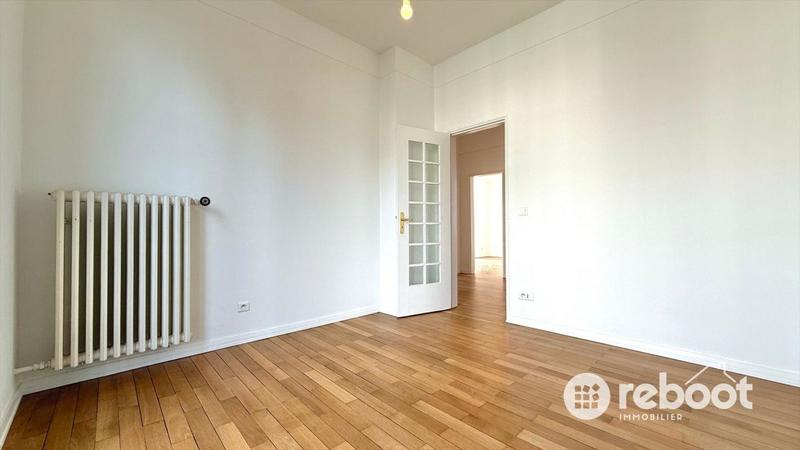 Appartement - 94 m² - 5 pièces