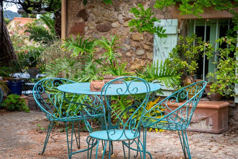 Maison - 180 m² - 9 pièces