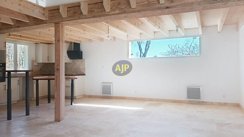 Demeure - 114 m² - 5 pièces