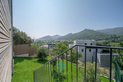 Appartement - 115 m² - 4 pièces