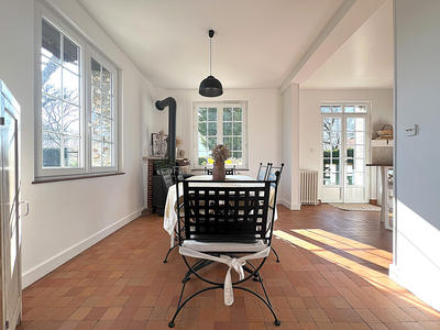 Maison - 297 m² - 10 pièces