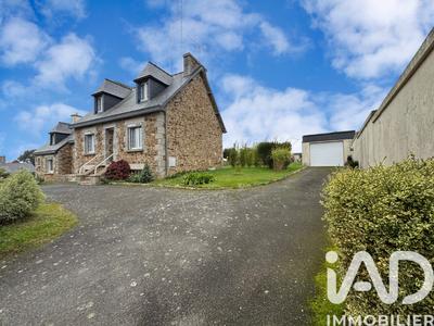 Maison - 152 m² - 6 pièces